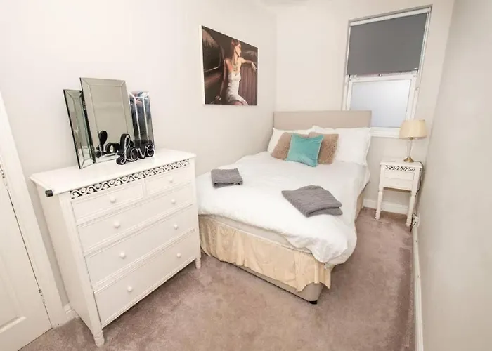 Seabirds - Cosy Ground Floor With Parking Space